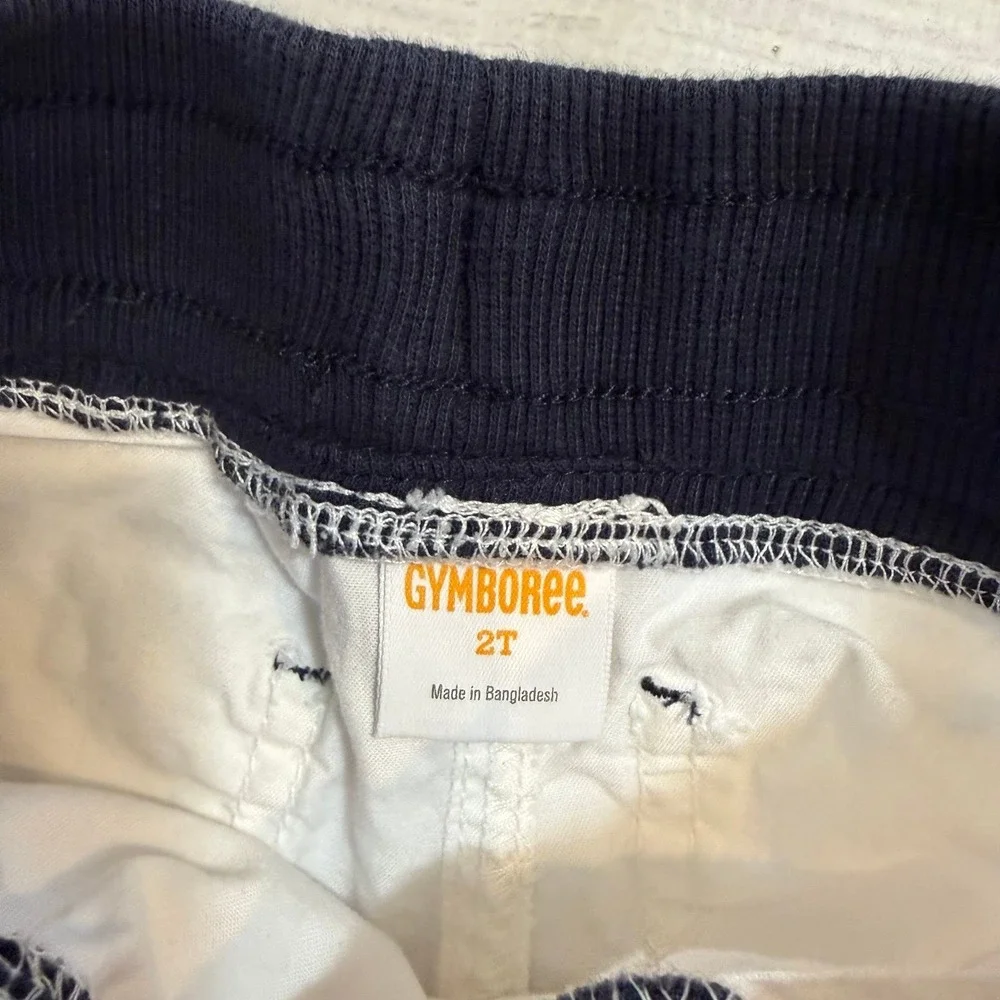 Gymboree‎ boys white pull on chino shorts 2T
